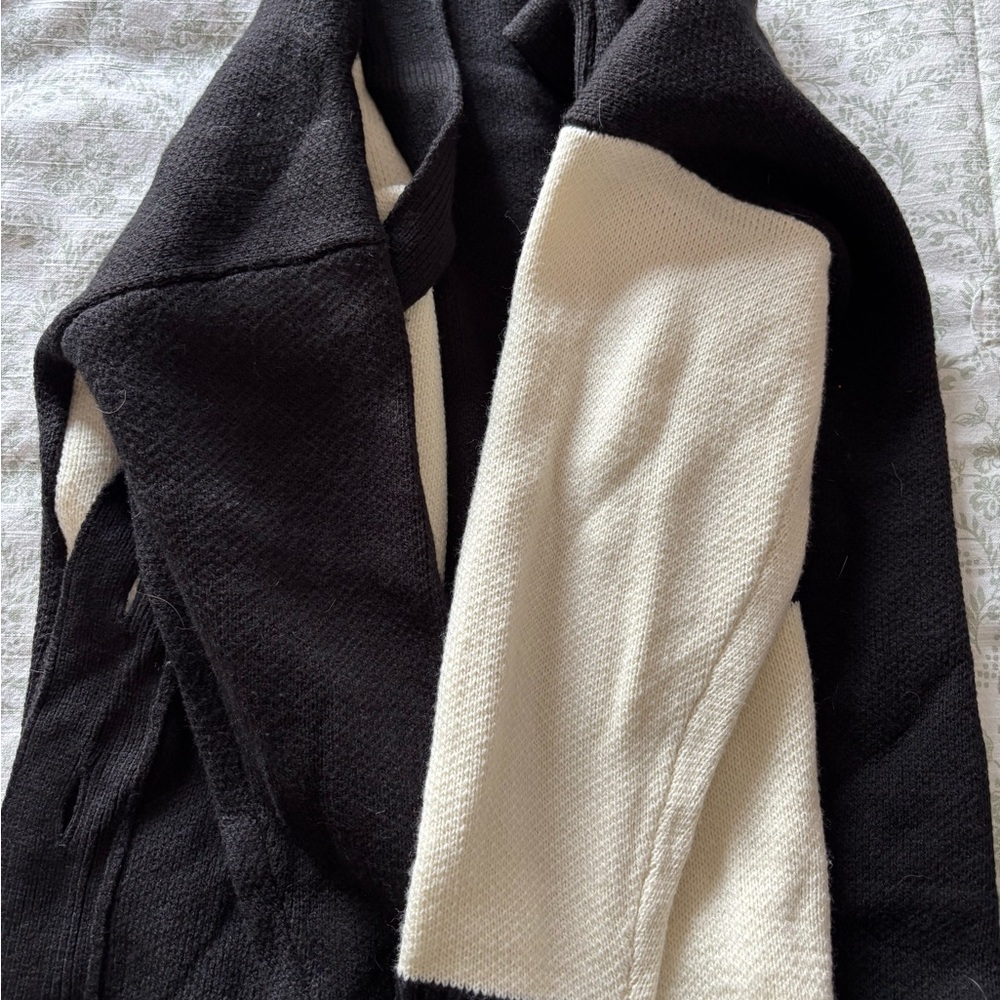 Primark Black & White Color Block Knit Sweater